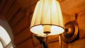 Графіки відключення світла 17 жовтня: як діятимуть у суботу